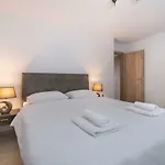 Apartment Sea *